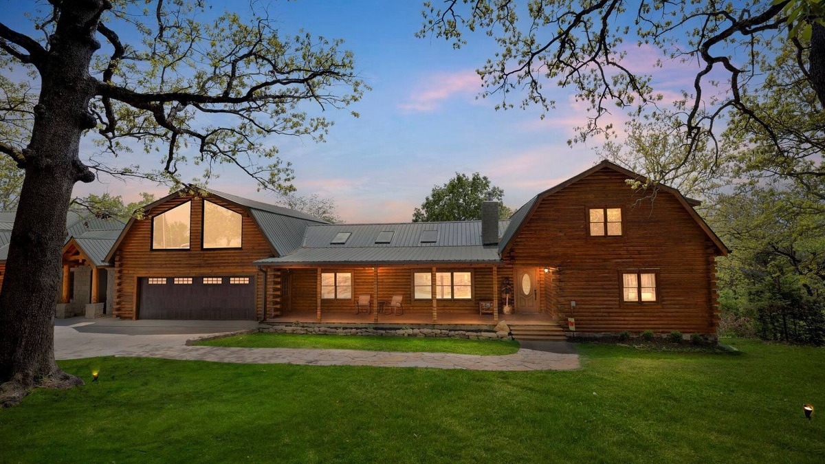 Jenkins House | Tablerock Lakefront Haven: Huge 6BR Log Cabin Retreat with Breathtaking Views!