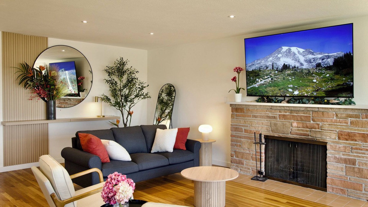 West End House | Tacoma Vista Retreat