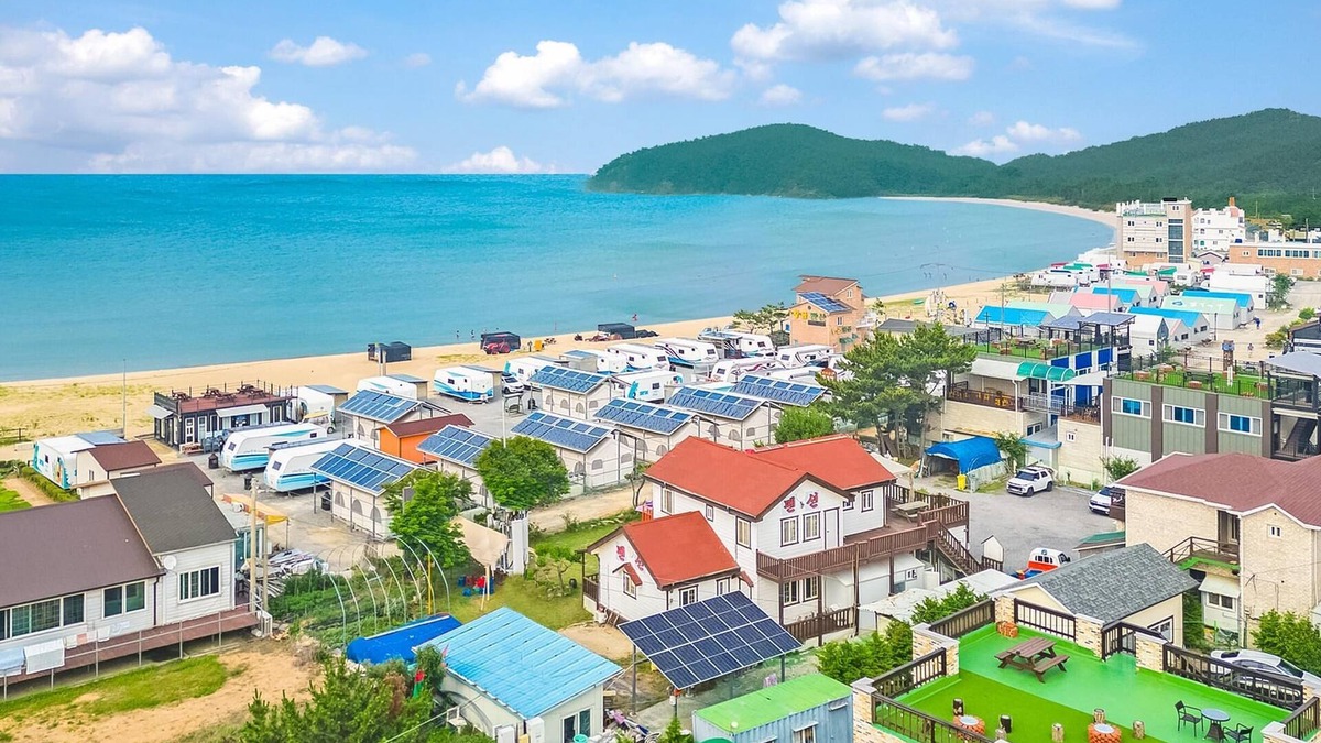 Kasinae House | Taean Hagampo Coastvalley Pension