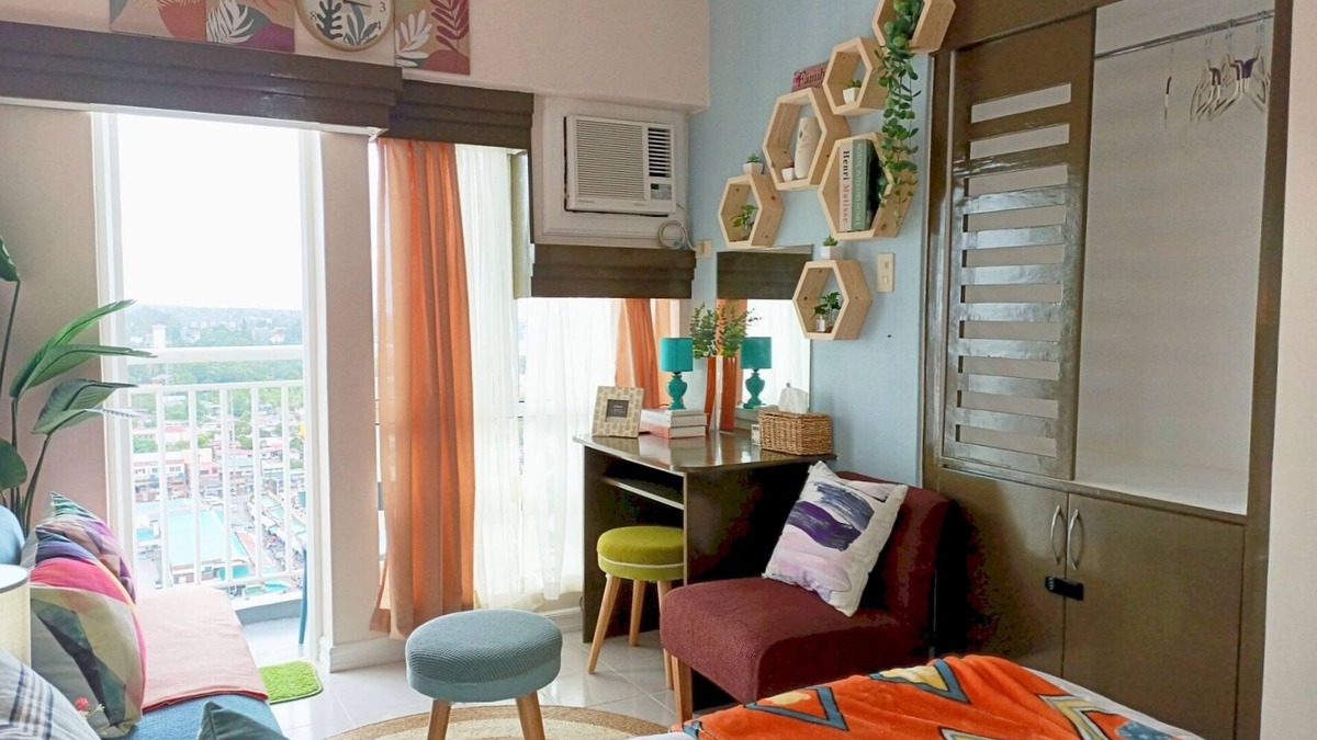 San Jose Condo | Tagaytay Staycation Condo with WiFi, Netflix, and Swimming Pool Access