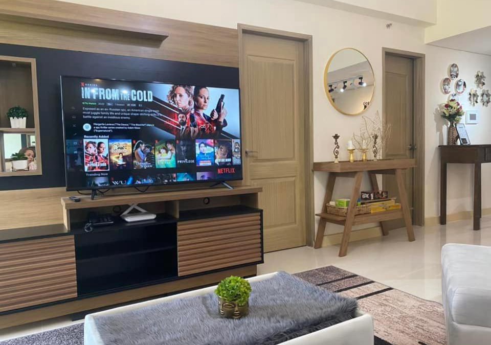 Laurel Apartment | Tagaytay Twinlakes Elegant 2-Bedroom with view