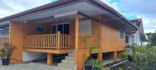 Papara House | TAHITI - Bungalow Arii