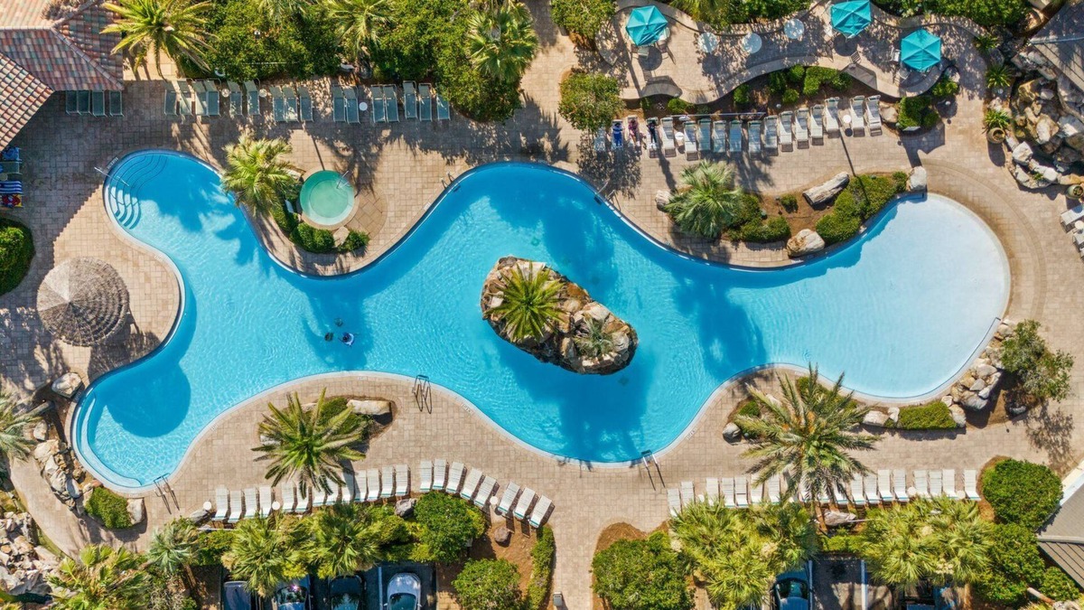 Clipper Cove House | Tahitian Turtle | 3 Kings + Queen + 2 Sleepers | Lagoon Pool | Walk to Beach | Pet Friendly!