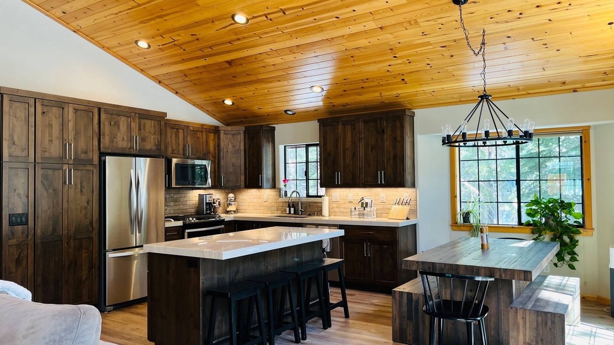 Truckee Ski Chalet | Tahoe Donner Chalet Truckee - Remodeled, Amenities Galore, Near Lakes and Skiing