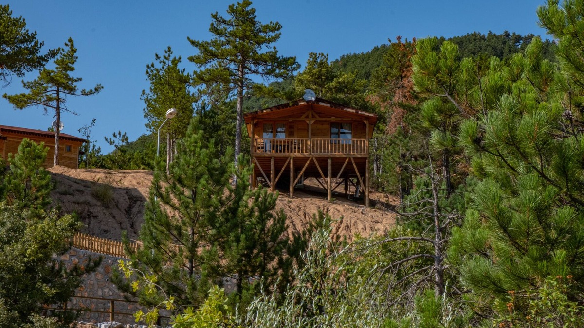 Emet Hotel | Tahtalı Gol Evleri