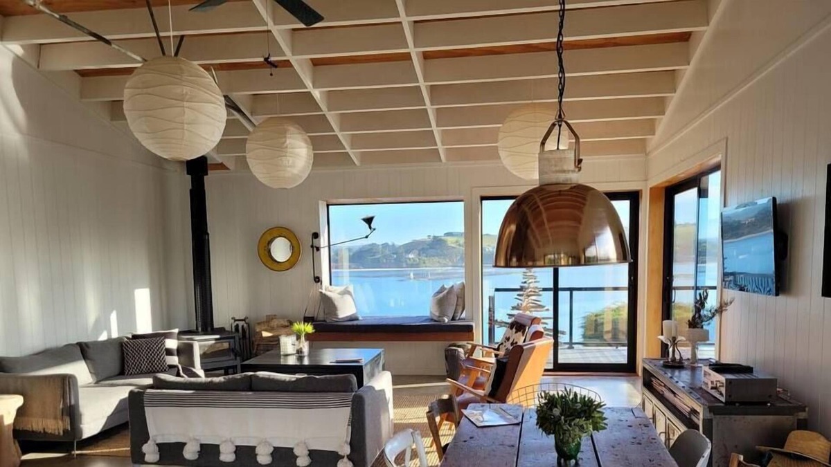 Taieri Mouth House | Taieri Mouth Beach Retreat 30 minutes from Dunedin
