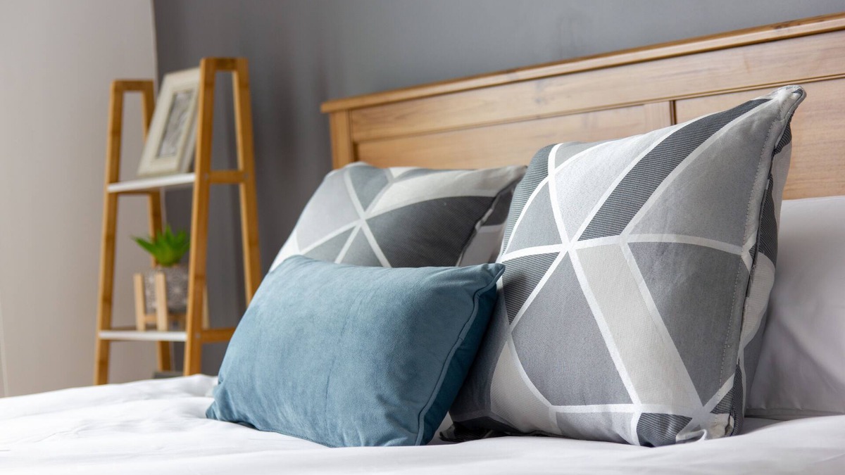 Central Milton Keynes Apartment | Tailor That Property - Chelsea House