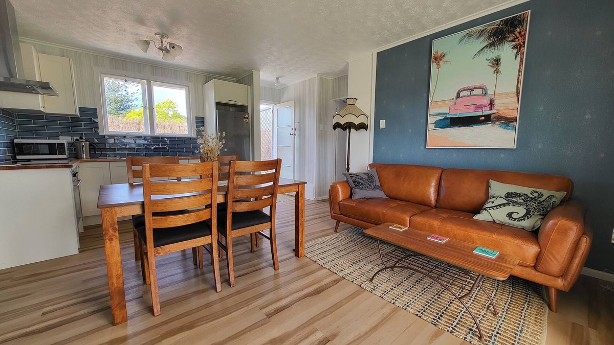 Taipa Apartment | Taipa Tides -Cosy two bedroom apartment 2 minutes walk to beautiful Taipa beach