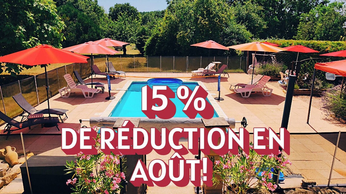 Chef-Boutonne Cottage | Take a break and unwind by the pool in the serene countryside of Southern France