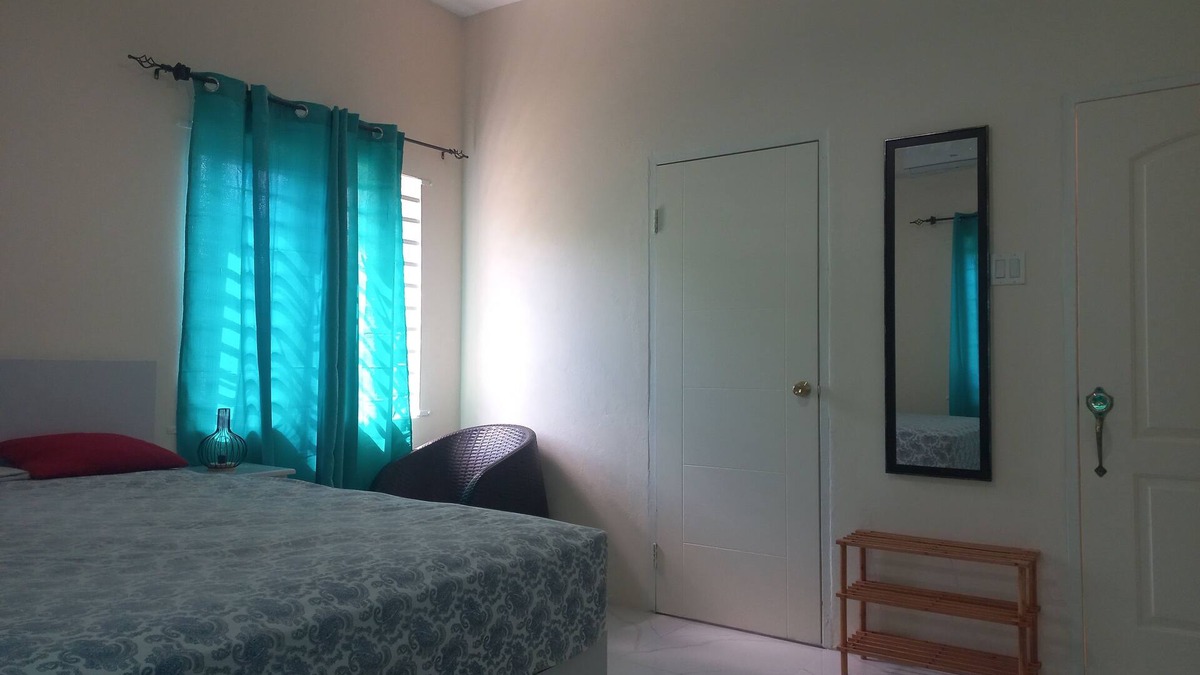Spanish Town House | Take a break and unwind at this peaceful oasis called Xion House Jamaica