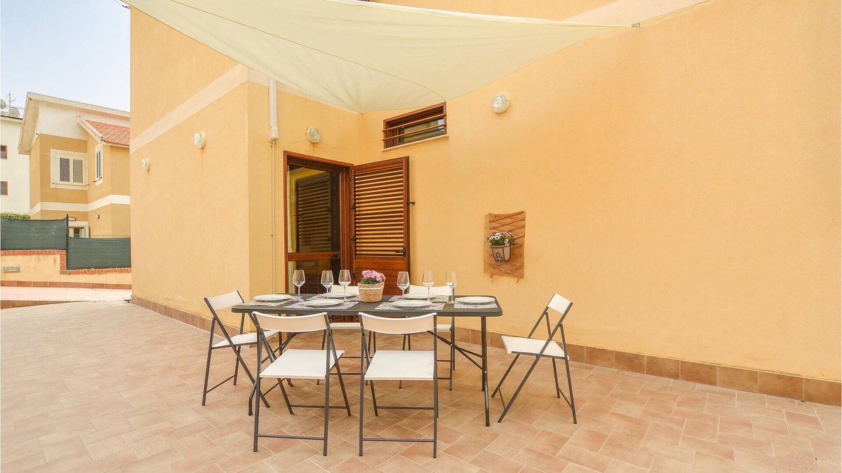 Villaggio Mose House | Take a vacation in sunny Sicily. In this spacious vacation home you can spend a wonderful vacation w