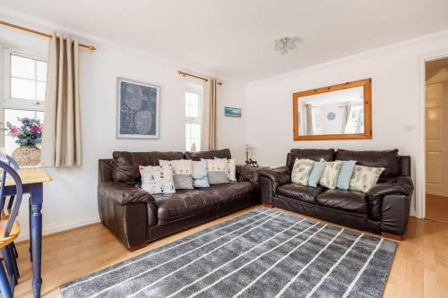 Westbourne Apartment | Take Your Time - Woodland Walk Moments from Alum Chine Beach