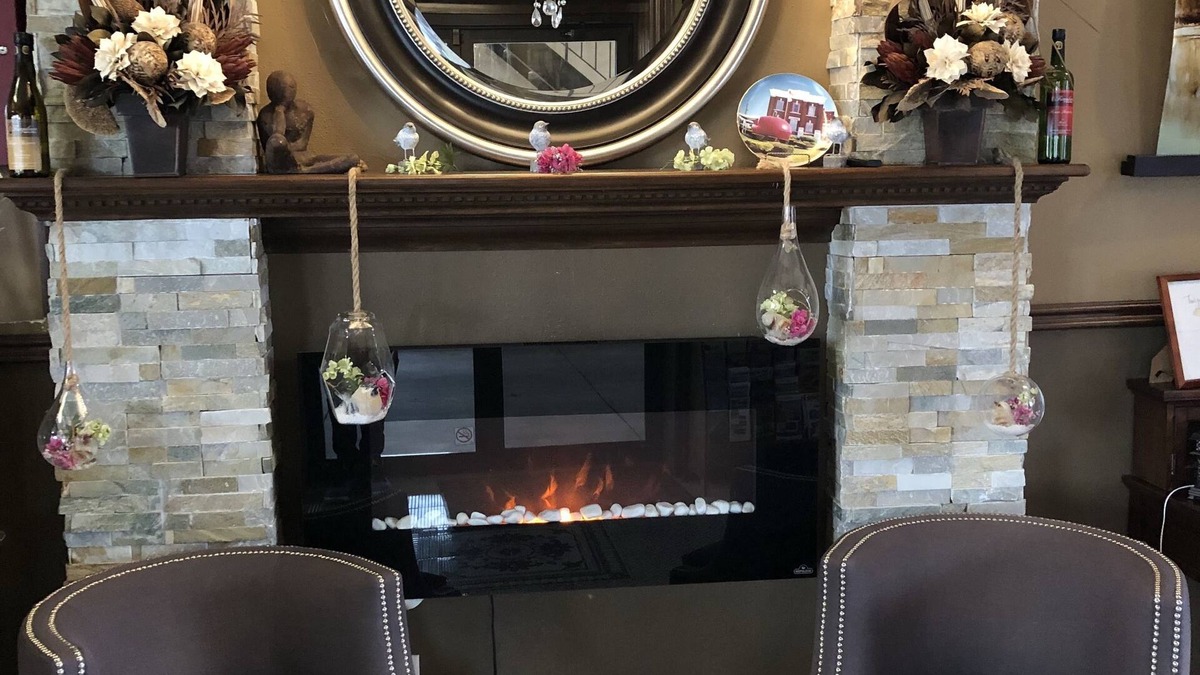 Leamington Hotel | Talbot Trail Inn & Suites