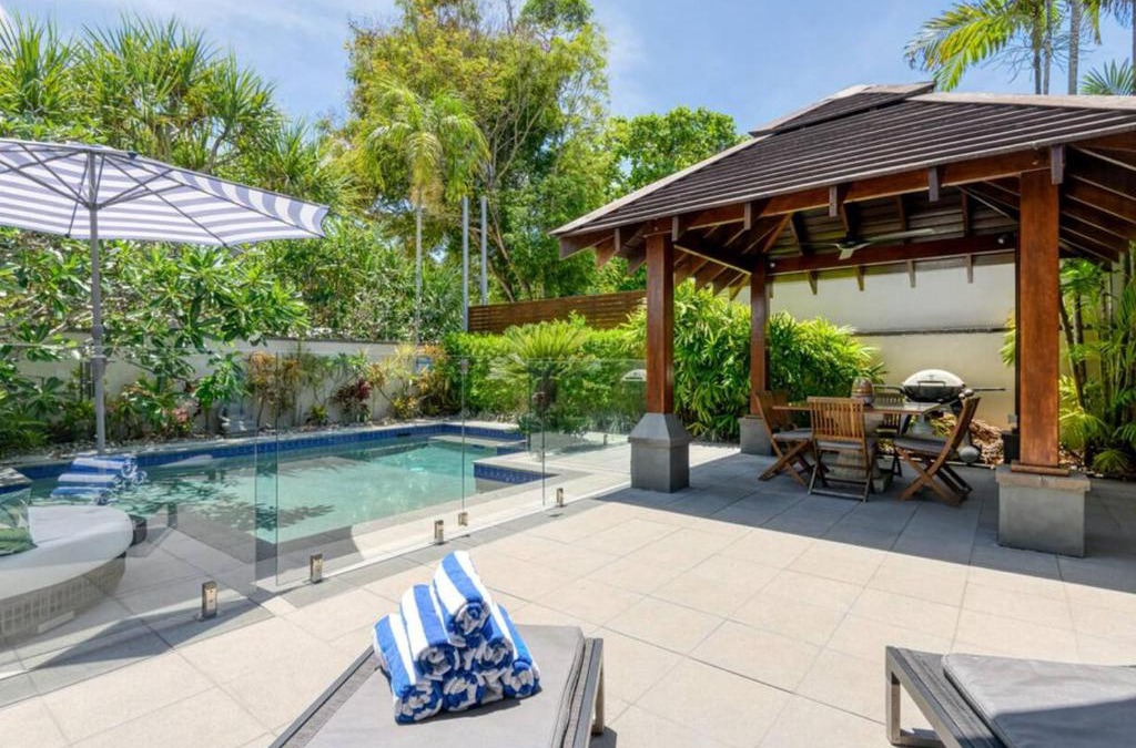 Oak Beach House | Tali Beach House Retreat