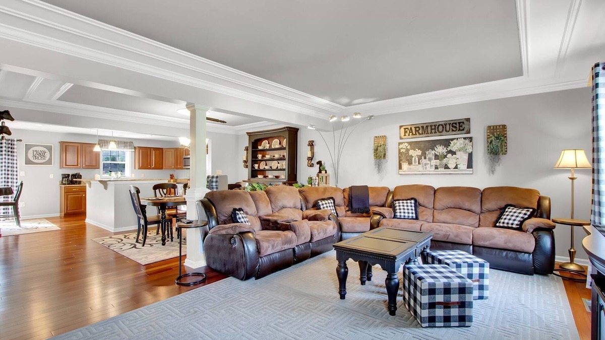 Fairfield House | Tall Haven in Historic Fairfield, PA- 2.5 Miles from Liberty Mountain- Sleeps 8