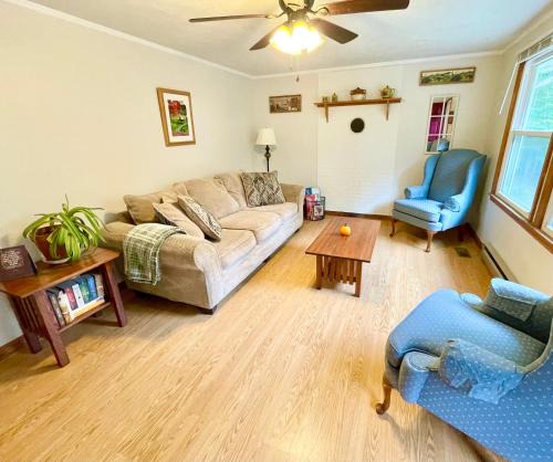 Crozet House | Tall Tale Farm Guest House