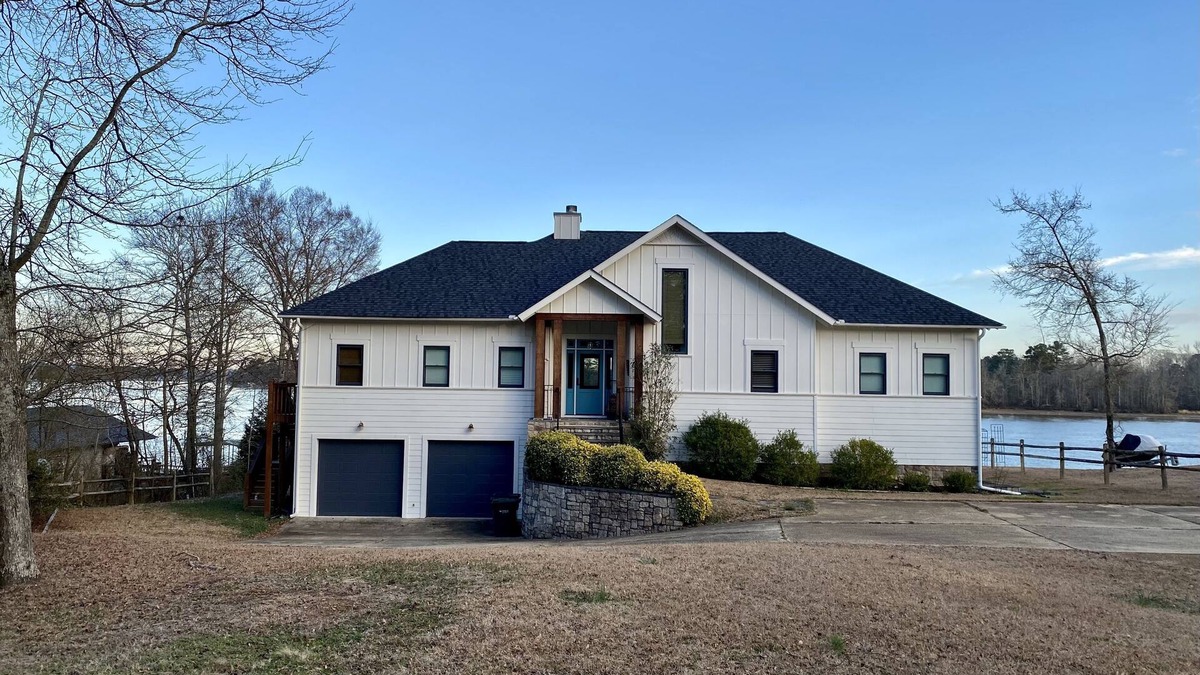 Lincoln House | Talladega Race Week House on Lake Logan Martin