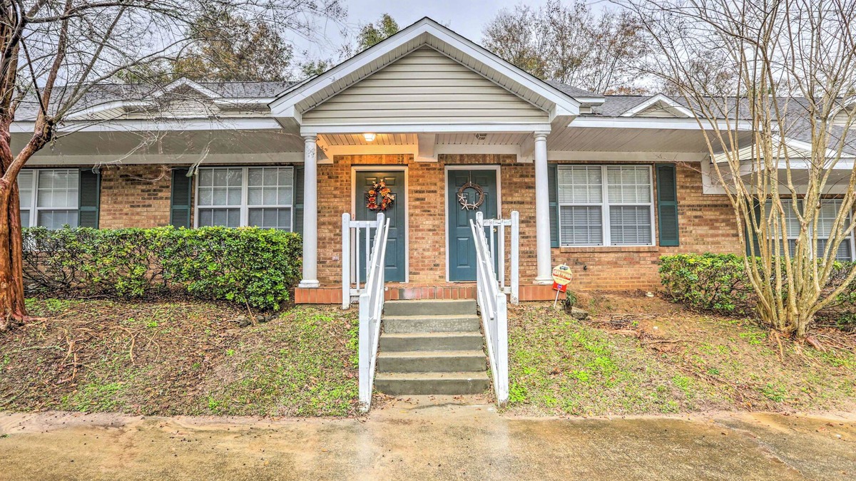Tallahassee House | Tallahassee Townhome 4 Mi to College Town!