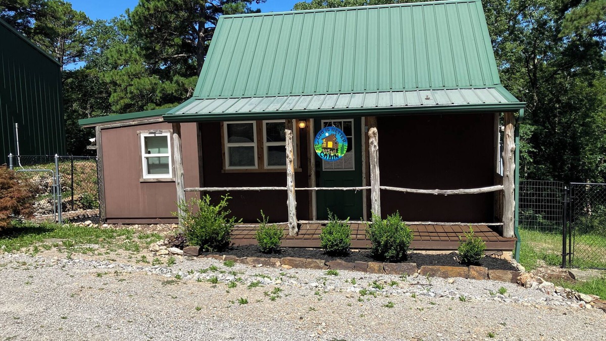 Eureka Springs Cabin | Talmage's 12 Acre Wood - The Cabin