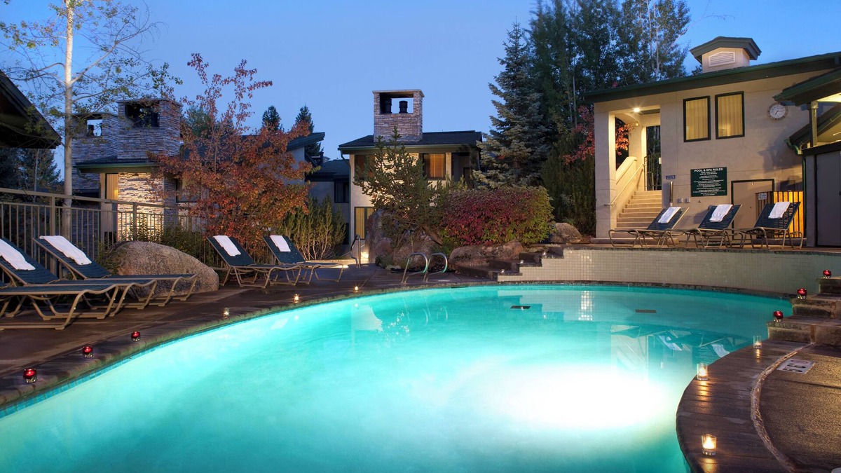 Snowmass Village Condo | Tamarack Townhomes - CoralTree Residence Collection