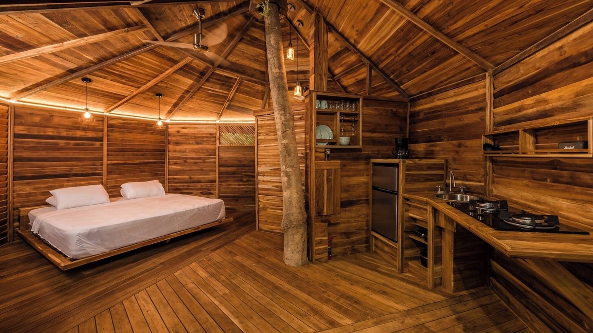Canafistula House | Tamarindo Tree House King Pura Selva