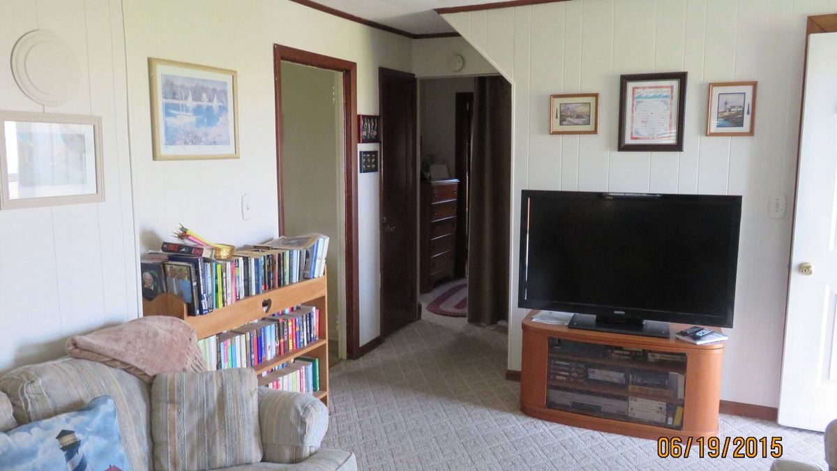 Tangier House | Tangier Island three bedroom house near the beach.