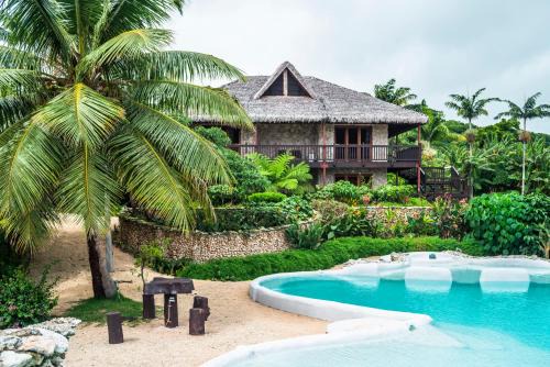 Green Hill Resort | Tanna Evergreen Resort & Tours