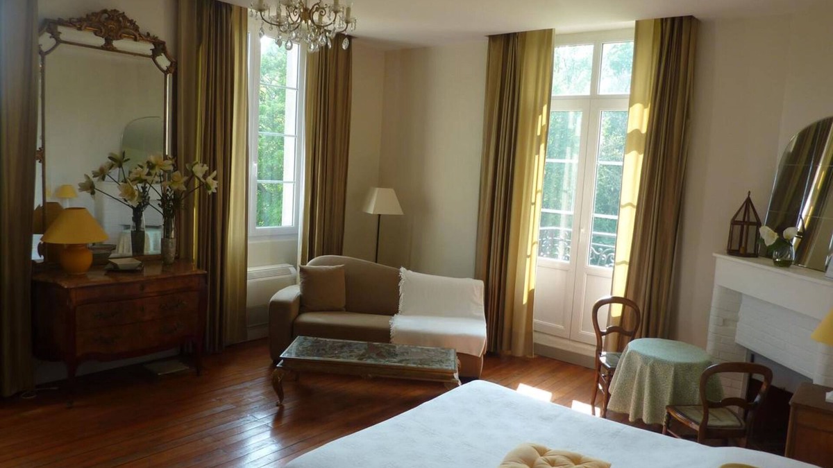 Maissemy Other | Tante Dorite family room
