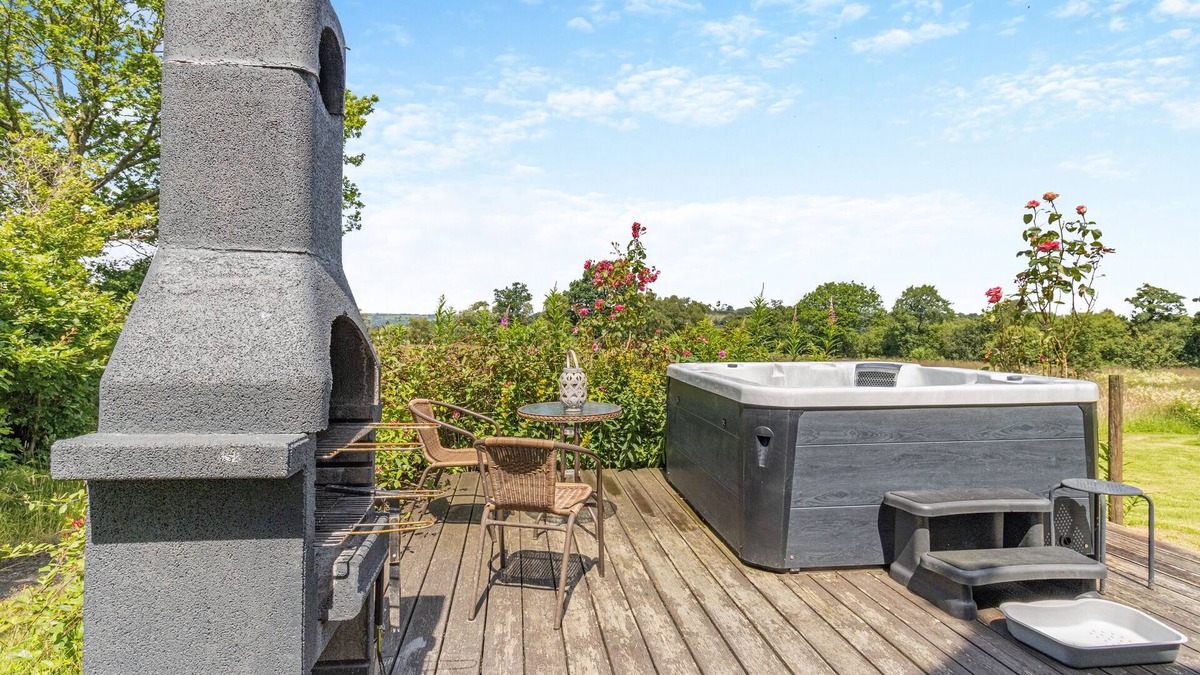 Bethania House | Tanybryn Cottage - Three Bedroom House, Sleeps 5