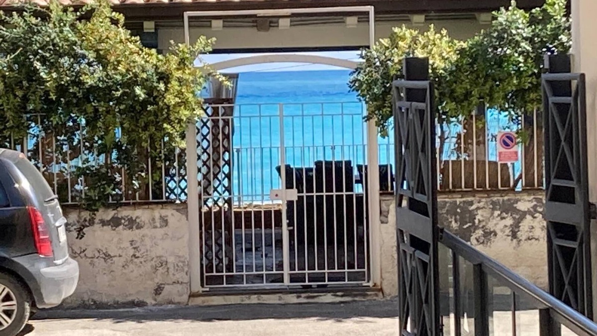 Villagonia Apartment | Taormina Sea View Apartment - TOP location and view