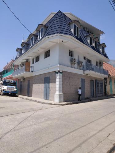 Cap-Haitien Hotel | TARAHLIH APTs & HOTEL