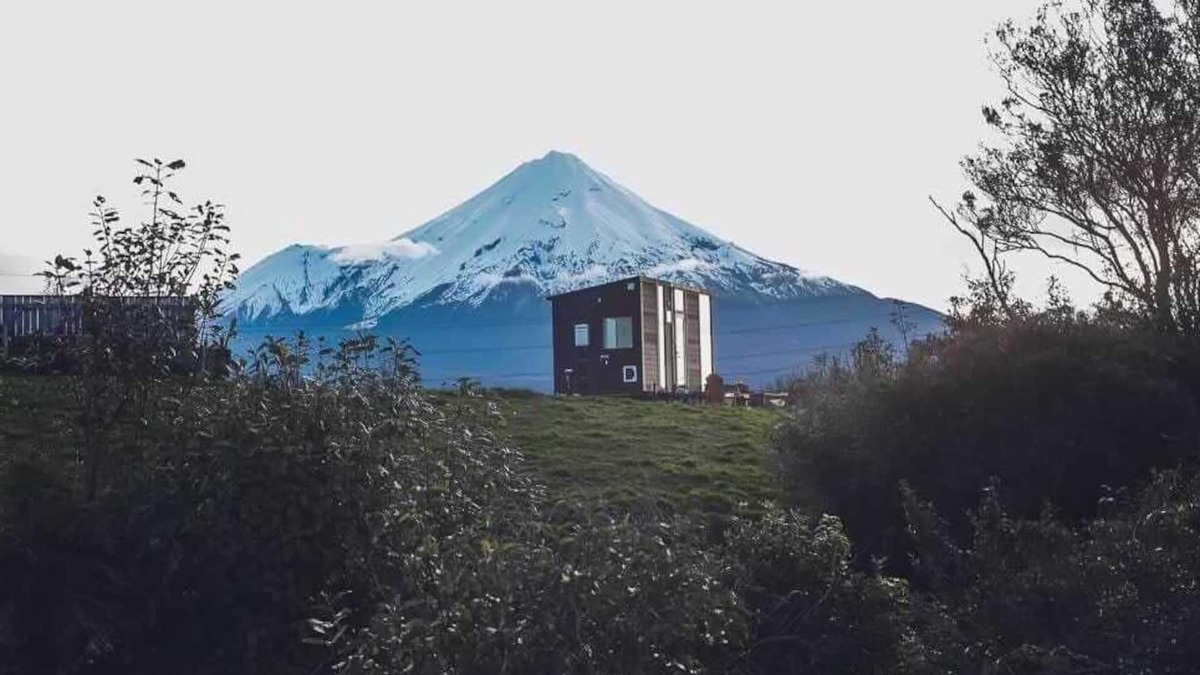 Midhirst House | Taranaki Creekside KEA by Tiny Away