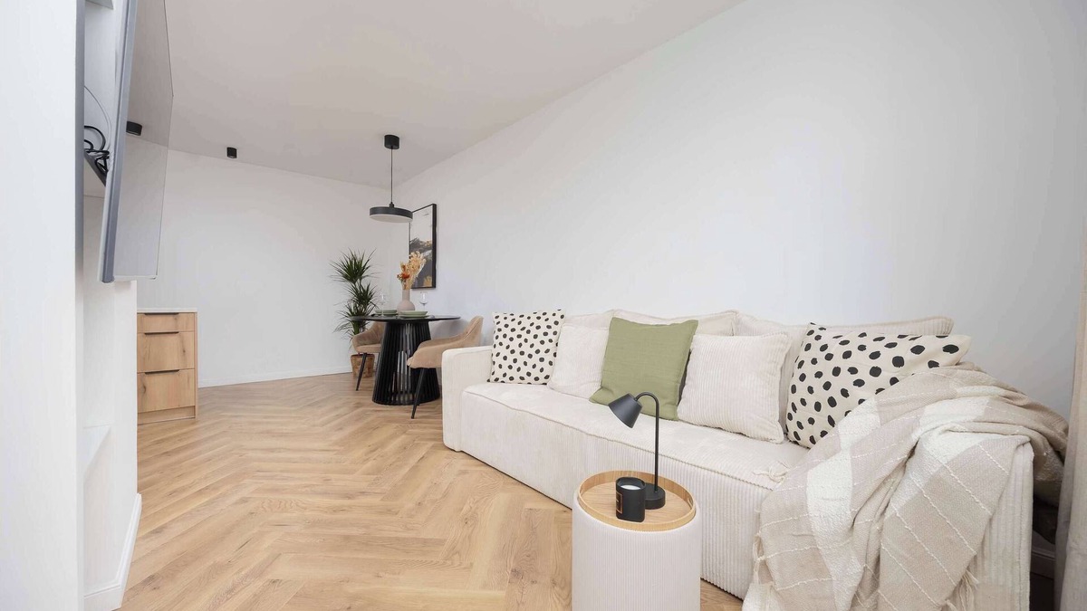 Praga Apartment | Targowa 26/30 | Warsaw | Cosy Apartment | Balcony