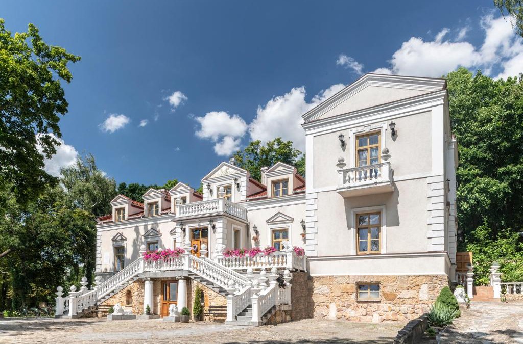 Ostrowiec Swietokrzyski Hotel | Tarnovsky Hotel, Resort & SPA