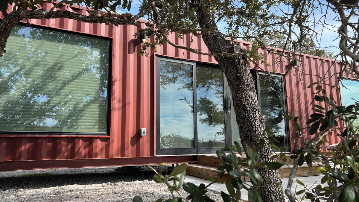 Rockport House | Tarpon Container Home - Fish Camp Rockport