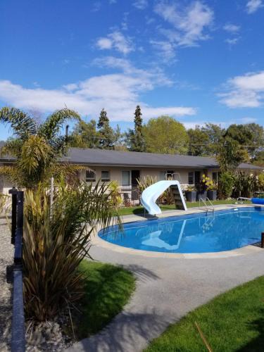 Ruby Bay Resort | Tasman Motor Camp