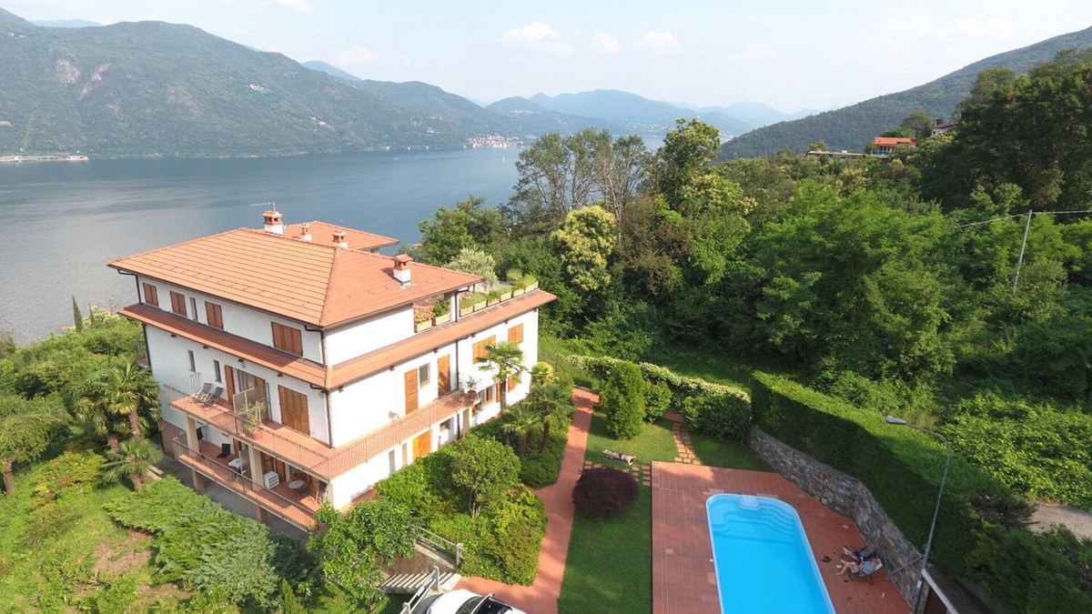 Sant'Agata Apartment | Tasteful 2 bedroom apartment in a small residence with pool