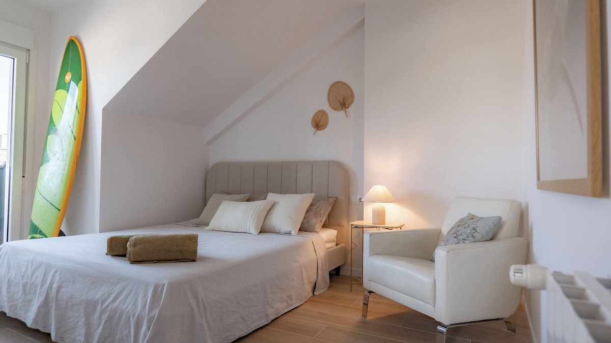 Loredo Apartment | Tasteful new beachfront penthouse in Loredo