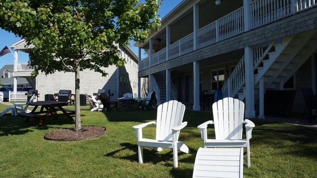 Block Island Apartment | Tasteful Studio Ideal for Couples