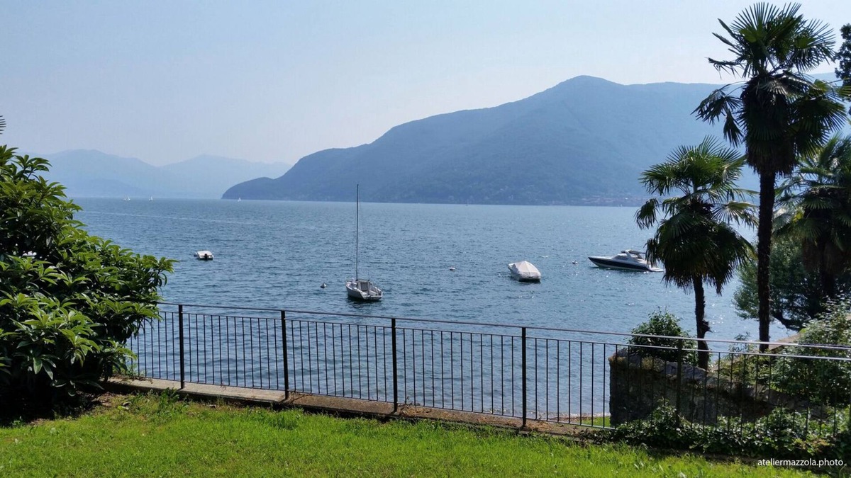 Tronzano Lago Maggiore Apartment | Tastefully furnished 2-room apartment with sea garden and beach