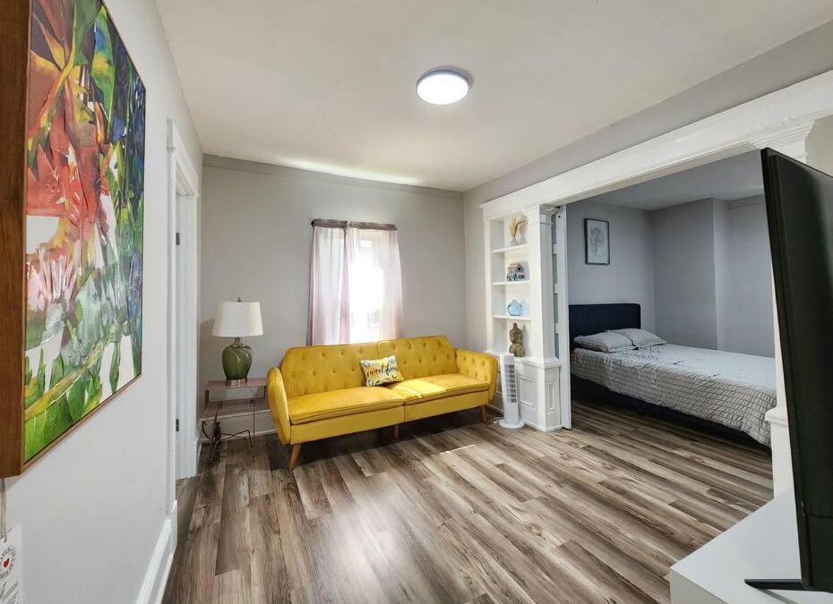 Springfield Apartment | Tastefully furnished repose home