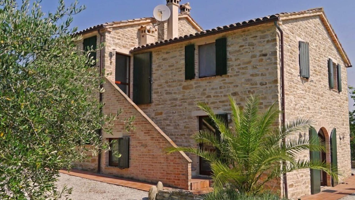 Cupramontana House | Tastefully renovated stone house with pool in a quiet hillside location with 2 apartments