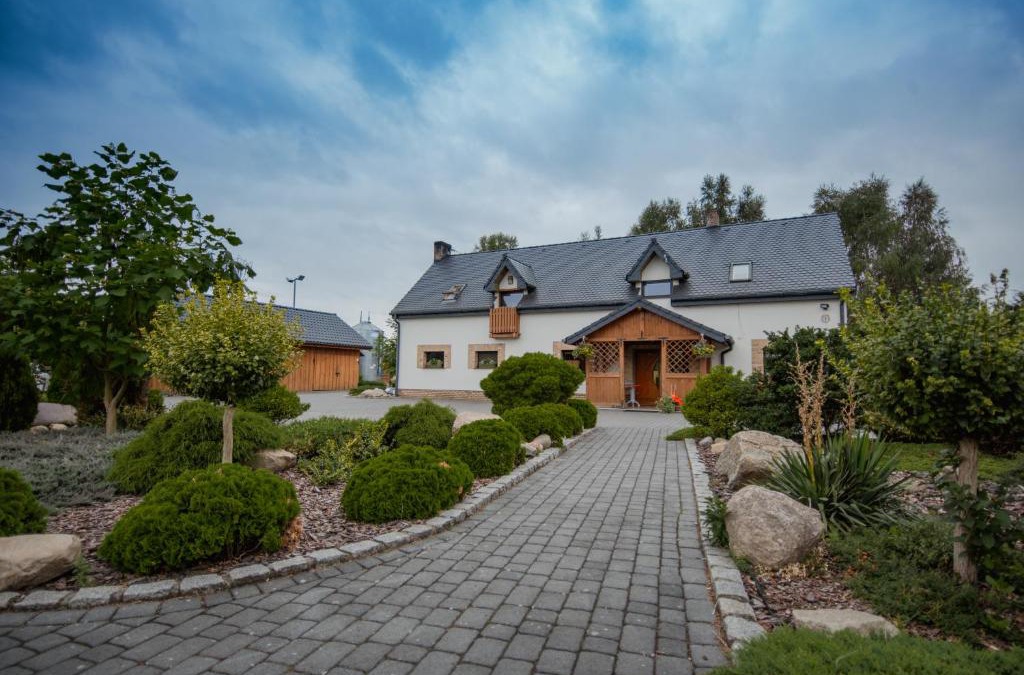 gmina Krosnice Villa | Tatarska Zagroda - Agroturystyka Dolina Baryczy Noclegi - Domek Jelonek