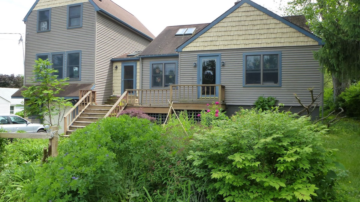 Trumansburg House | Taughannock rental - right side