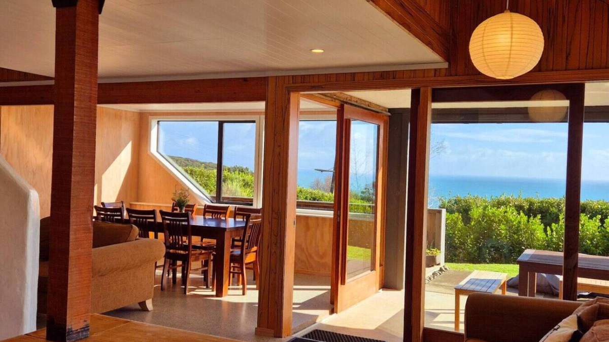 Raglan Apartment | Tawa Whare Ocean Views