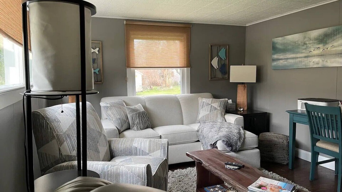 Tawas City House | Tawas Getaway-Perfect Location for Scenic Fall Color tours & Hiking Trails!