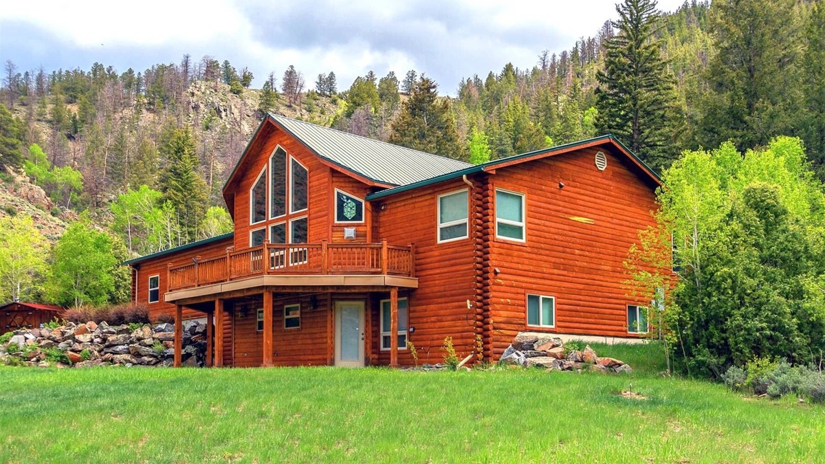 Almont House | Taylormade Getaway - Almont