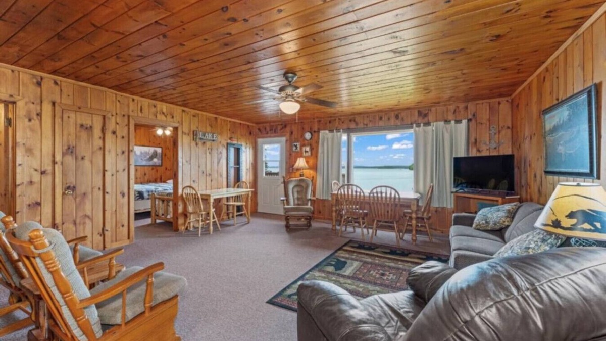 Phelps Cabin | TB1 Thunder Bay Resort Cabin 1