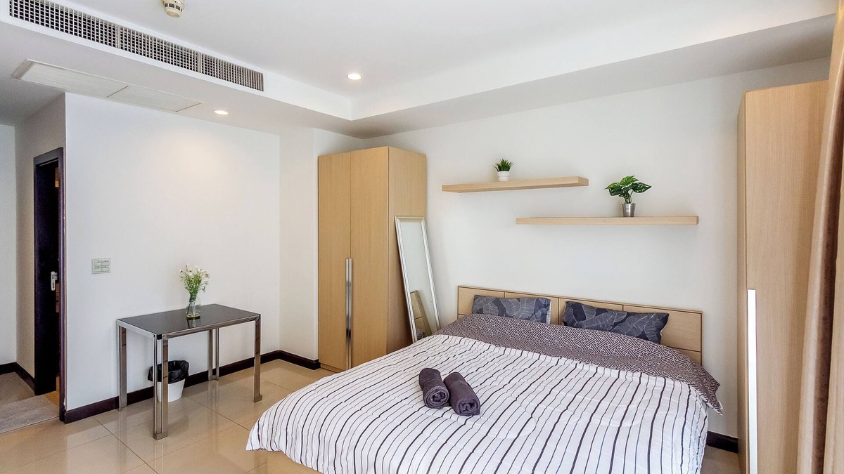 Nana Condo | TC Contel At Sukhumvit Soi 11 nere subway