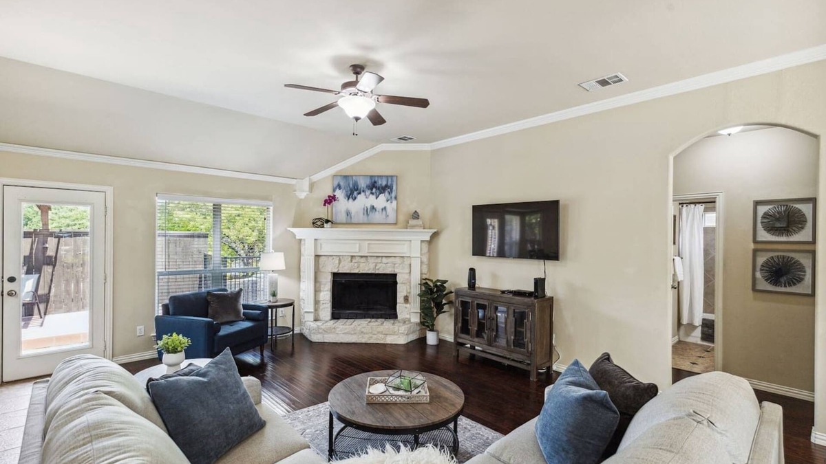 Rockwall House | TCH - Cozy 3bd/2ba home in Rockwall with Workspace